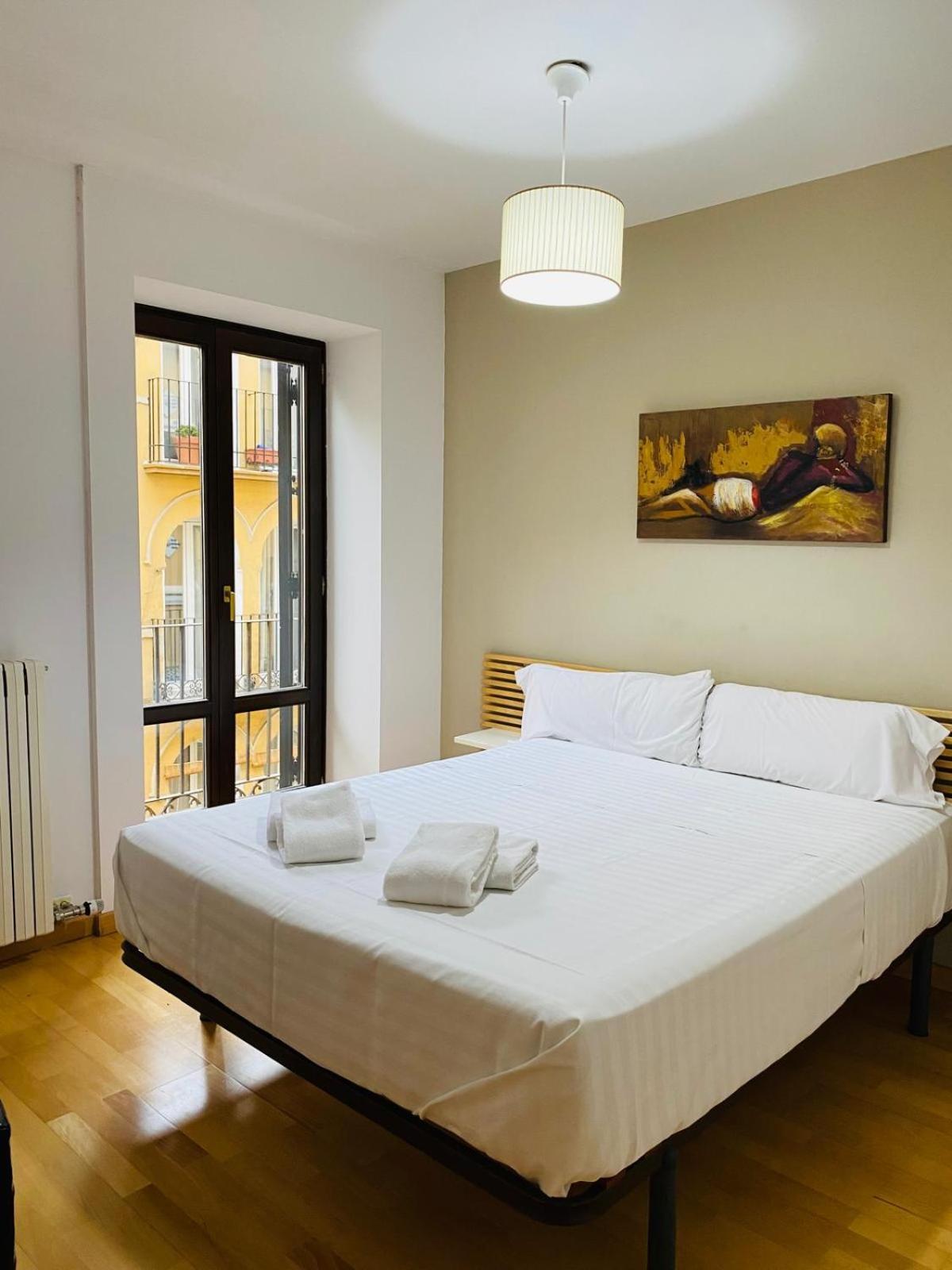 Apartamentos Zaragoza Coso Eksteriør bilde